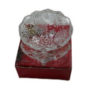 Mikasa - Holiday Classics 6" Footed Bowl